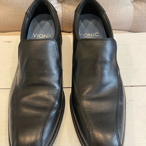 VIONIC WITH ORTHAHEEL TECHNOLOGY MEN\'S ERIC LOAFER - BLACK Sz 8 main image 4